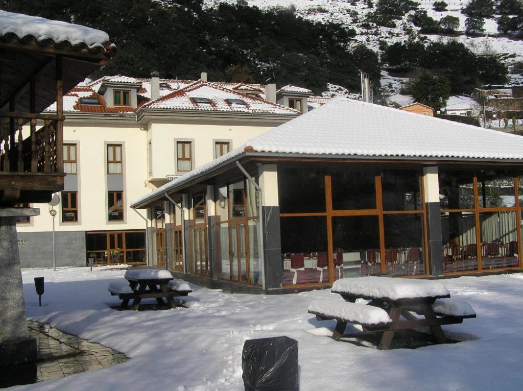 Hotel Santa Cristina Pola de Lena Extérieur photo