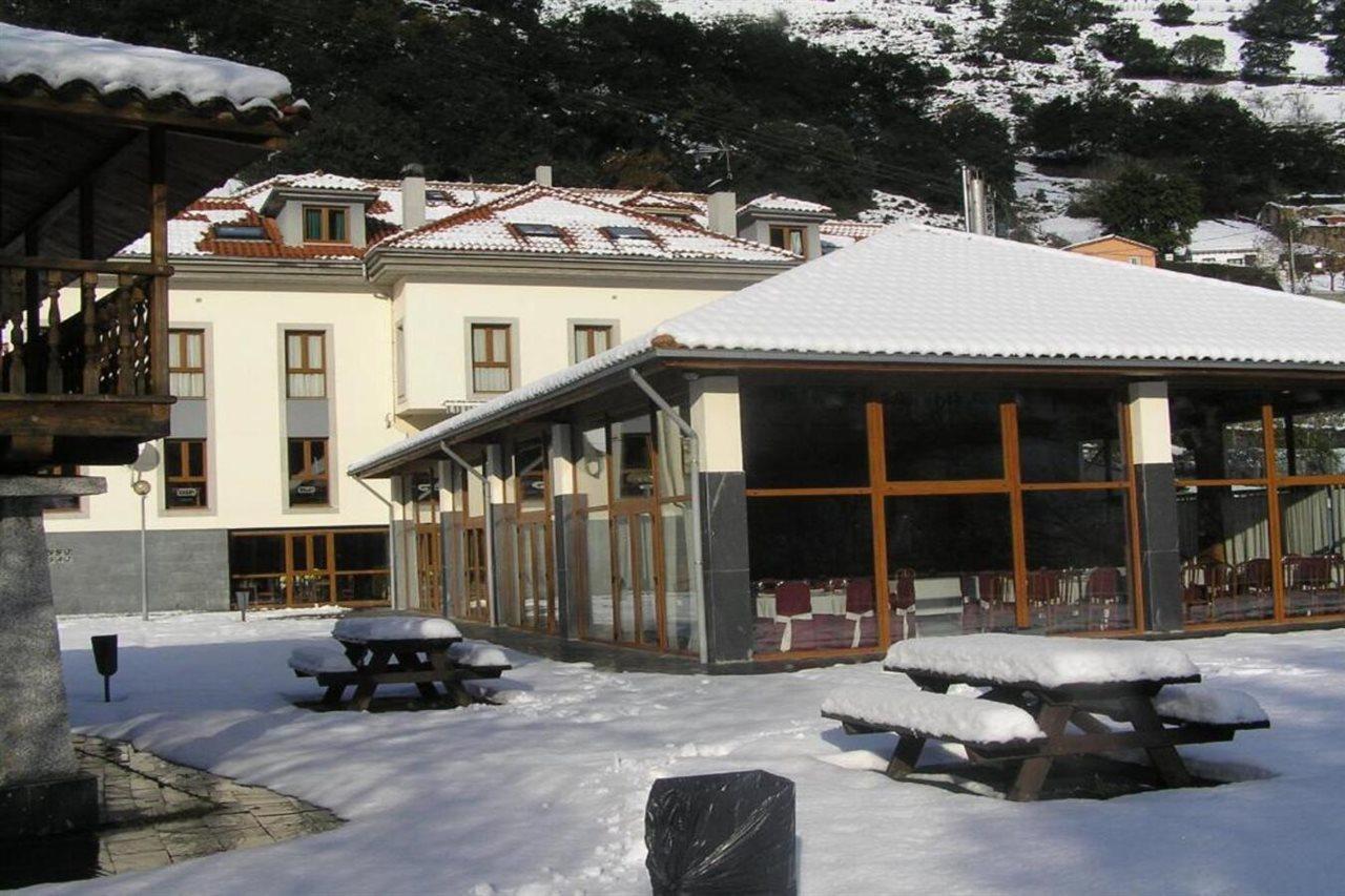 Hotel Santa Cristina Pola de Lena Extérieur photo