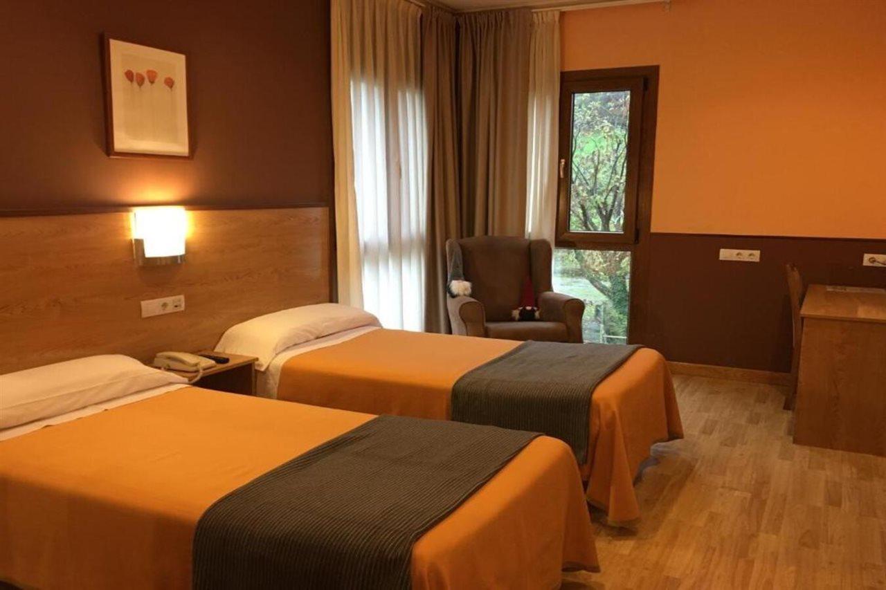 Hotel Santa Cristina Pola de Lena Extérieur photo